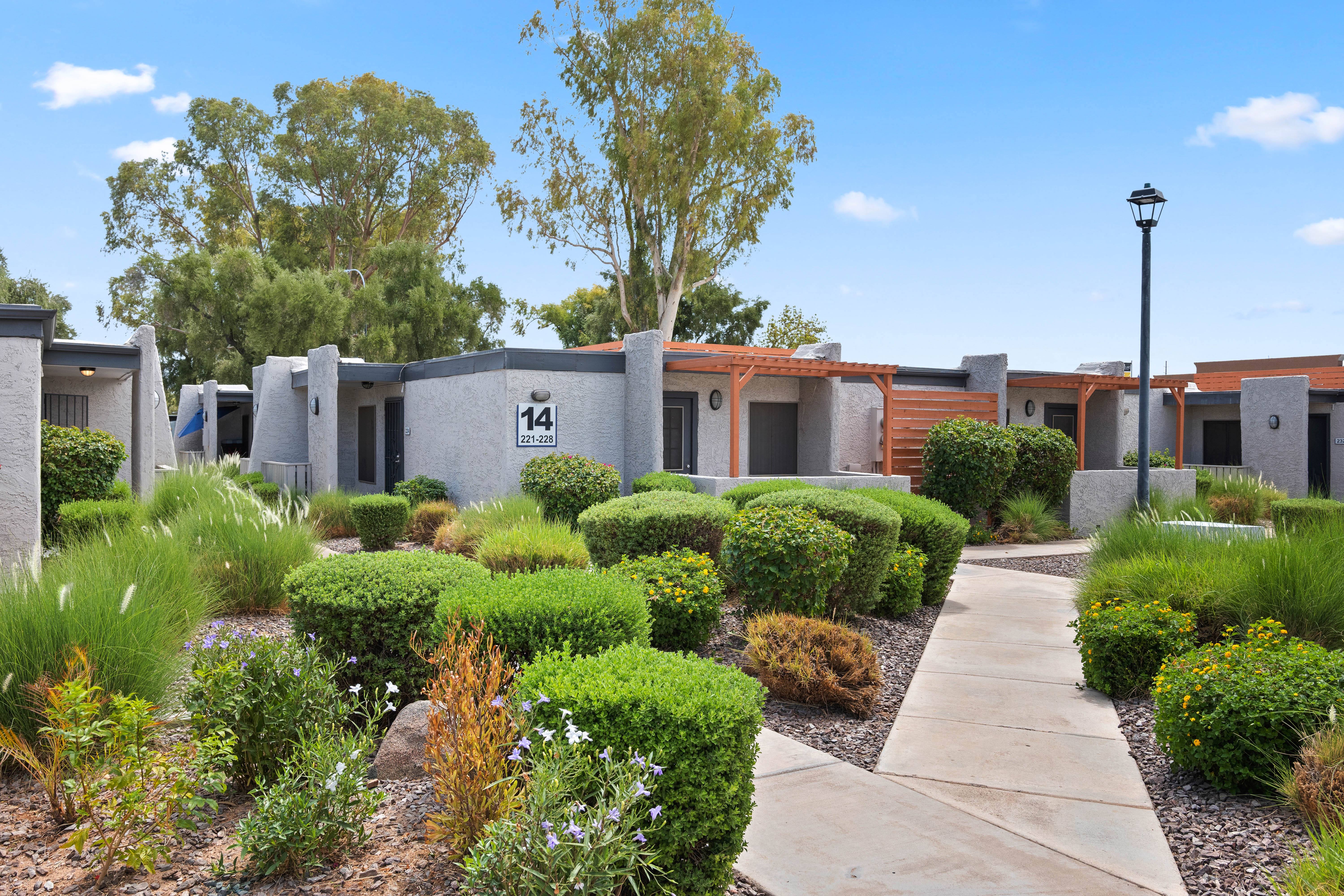 Delano Apartments Image 16